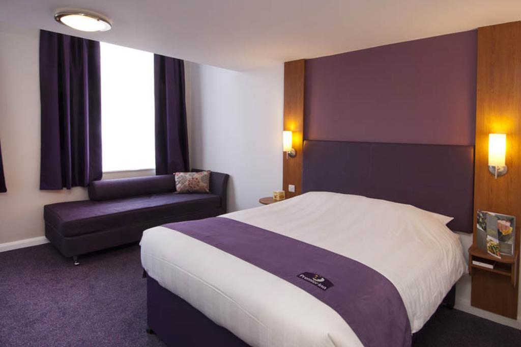 Premier Inn Cobham コバム 部屋 写真
